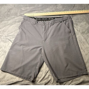 Travis Mathew Shorts Mens Starnes Gray 4 Way Stretch Golf Chino Size 40